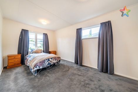 Photo of property in 43 Russell Road, Wainuiomata, Lower Hutt, 5014