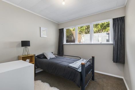 Photo of property in 211 Wainuiomata Road, Wainuiomata, Lower Hutt, 5014