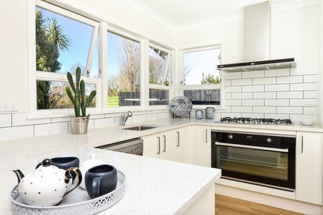 Photo of property in 34 Tudor Crescent, Chedworth, Hamilton, 3210