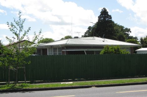 Photo of property in 124 Great South Road, Takanini, 2112
