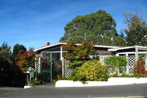 Photo of property in 12 Pioneer Crescent, Helensburgh, Dunedin, 9010