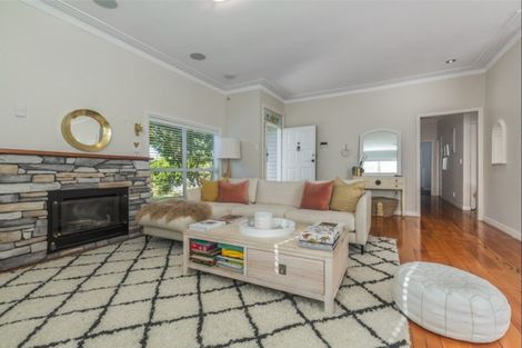 Photo of property in 35 Millen Avenue, Pakuranga, Auckland, 2010