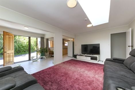 Photo of property in 1/69 Glencoe Road, Browns Bay, Auckland, 0630
