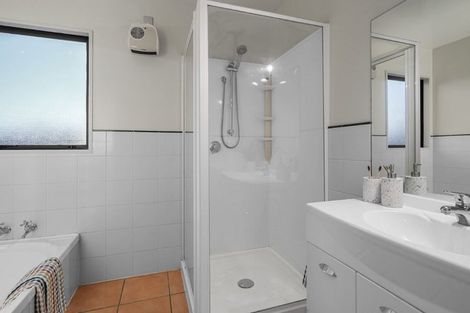 Photo of property in 78a Sawyers Arms Road, Northcote, Christchurch, 8052