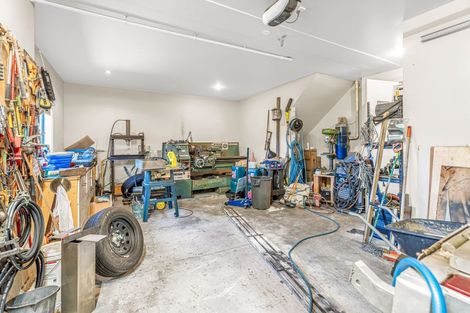 Photo of property in 7 Mermaid Place, Whitianga, 3510