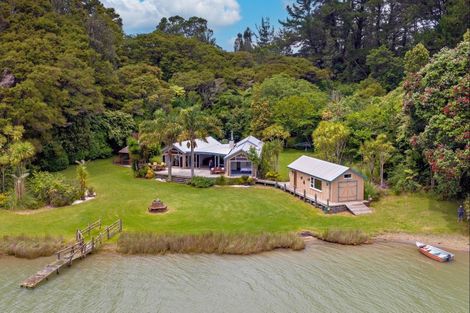 Photo of property in 1 Ohakana Island, Ohakana Island, Whakatane, 3198