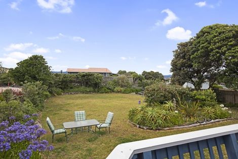 Photo of property in 2a Marine Parade, Otaki Beach, Otaki, 5512