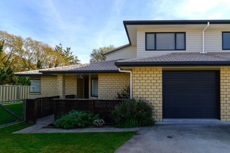 Photo of property in 56/64 Kawaha Point Road, Kawaha Point, Rotorua, 3010