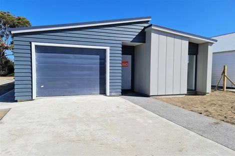 Photo of property in 13 Rotoiti Place, Paraparaumu, 5032