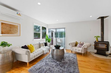 Photo of property in 1/57 Hatherlow Street, Glenfield, Auckland, 0629