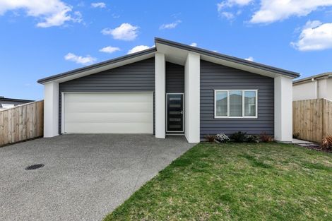 Photo of property in 10 Awatira Drive, Papamoa Beach, Papamoa, 3118