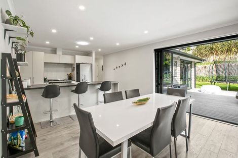 Photo of property in 1185f South Road, Oakura, 4314