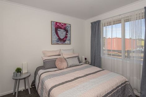 Photo of property in 17 Catherin Servant Close, Maunu, Whangarei, 0110