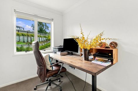 Photo of property in 33 Lax Crescent, Leigh, 0985
