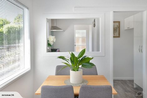 Photo of property in 1/871 East Coast Road, Northcross, Auckland, 0632