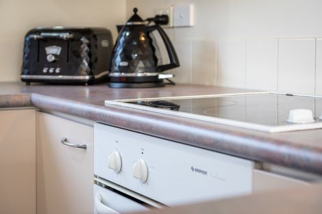 Photo of property in 25b Gardner Avenue, New Lynn, Auckland, 0600