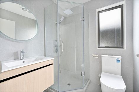 Photo of property in 44 Taipahitini Road, Rosehill, 2113