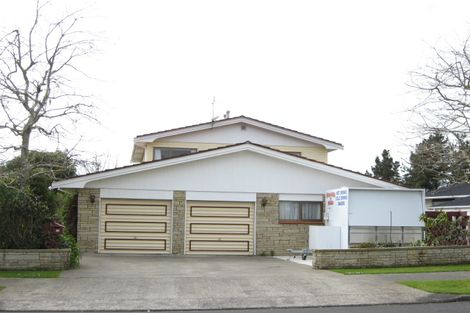 Photo of property in 32 Truby King Street, Merrilands, New Plymouth, 4312