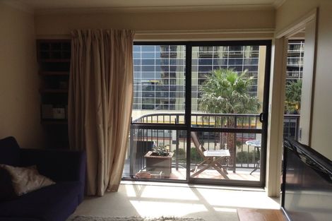 Photo of property in The Rennaissance, 5j/18 Ronwood Avenue, Manukau, Auckland, 2104