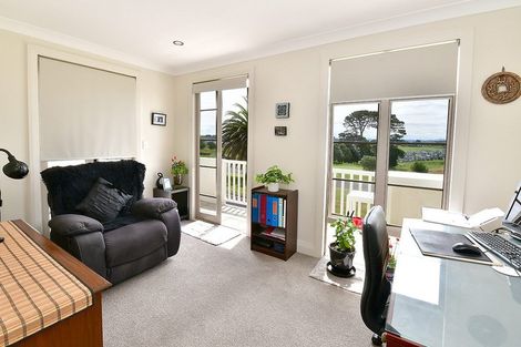 Photo of property in 285 Pinecrest Drive, Gulf Harbour, Whangaparaoa, 0930