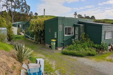 Photo of property in 736 Whakapirau Road, Whakapirau, Maungaturoto, 0583