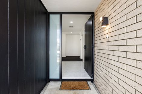 Photo of property in 28 Inuwai Street, Glenview, Hamilton, 3206