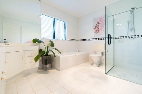 Photo of property in 14 Legorne Lane, Havelock North, 4130