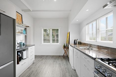 Photo of property in 23 Taylor Terrace, St Andrews, Hamilton, 3200