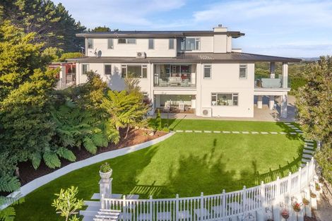 Photo of property in 55 Pinetone Road, Kumeu, 0892