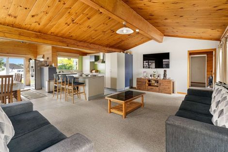 Photo of property in 4 Gordon Paul Place, Tuakau, 2121