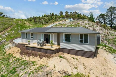 Photo of property in 155 Harwood Road, Waipu, 0582