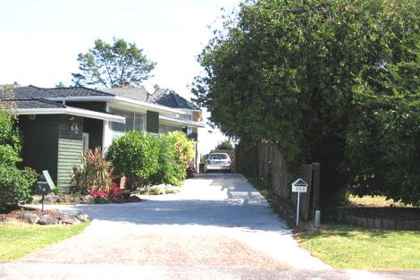 Photo of property in 54a Cockayne Crescent, Sunnynook, Auckland, 0620