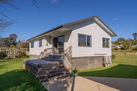 Photo of property in 30 Captain Cook Road, Cooks Beach, Whitianga, 3591