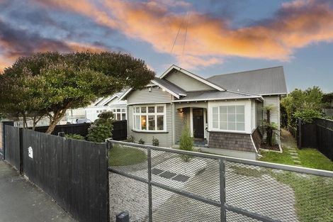 Photo of property in 188 Victoria Road, Saint Clair, Dunedin, 9012