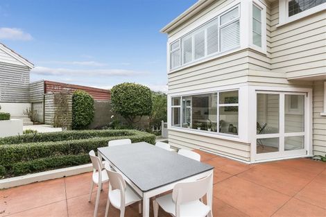 Photo of property in 120 Trelissick Crescent, Ngaio, Wellington, 6035