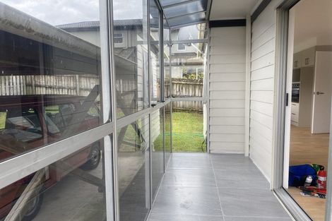 Photo of property in 72 Kirby Street, Glendene, Auckland, 0602