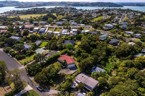 Photo of property in 20 East Street, Raglan, 3225