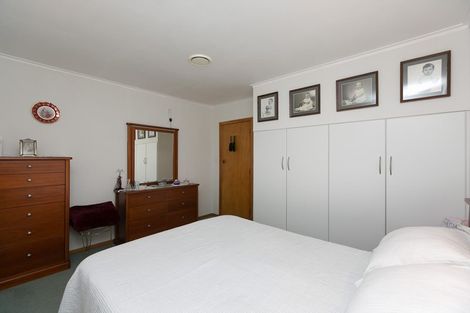 Photo of property in 7 Goodson Place, Hawera, 4610