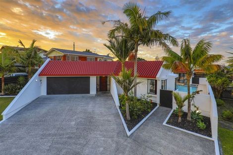 Photo of property in 20 Taitua Drive, Te Atatu South, Auckland, 0610