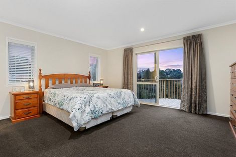 Photo of property in 38 Roberts Road, Matakatia, Whangaparaoa, 0930