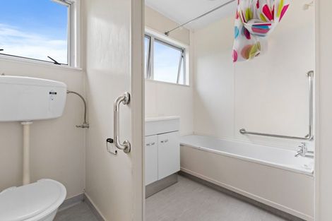 Photo of property in 64 Church Street, Onerahi, Whangarei, 0110