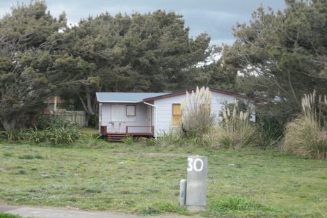 Photo of property in 30 Kahukura Avenue, Waitarere Beach, Levin, 5510
