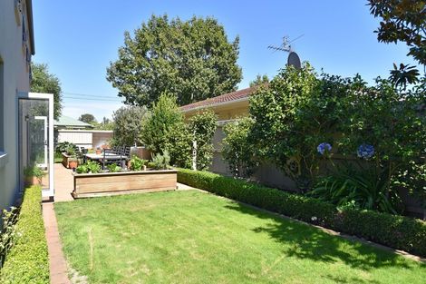 Photo of property in 42 Saint James Avenue, Papanui, Christchurch, 8053