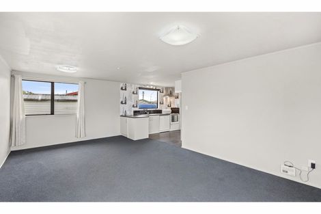 Photo of property in 133d Avalon Drive, Nawton, Hamilton, 3200