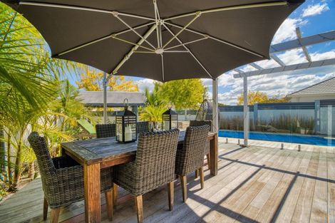 Photo of property in 4 Kingsgate Close, Havelock North, 4130