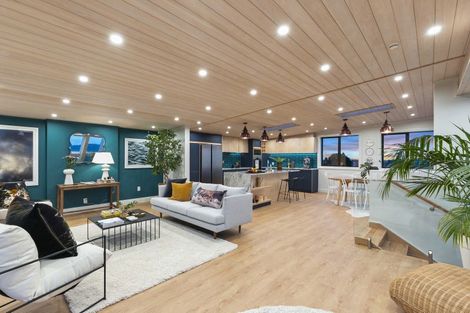 Photo of property in 83d Seatoun Heights Road, Seatoun, Wellington, 6022