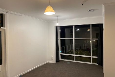 Photo of property in 34 Grove Road, Kelburn, Wellington, 6012