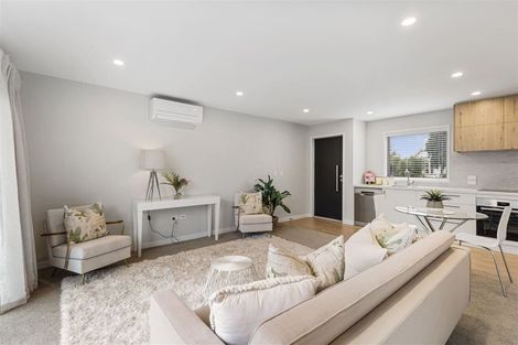 Photo of property in 2/160a Peverel Street, Riccarton, Christchurch, 8041