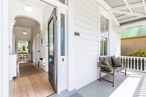 Photo of property in 203 Victoria Road, Devonport, Auckland, 0624