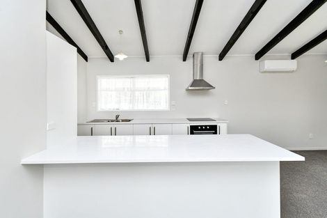 Photo of property in 2/162 Porchester Road, Papakura, 2110